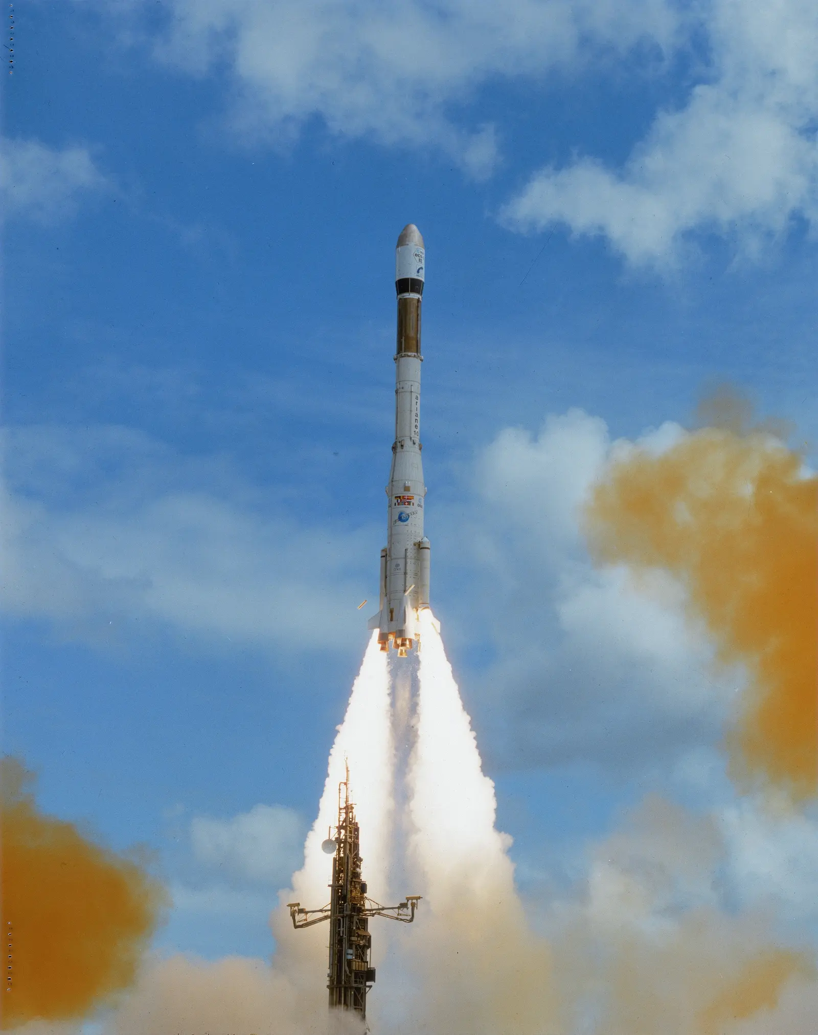 Ariane 3 | Arabsat 1A & Brasilsat A1