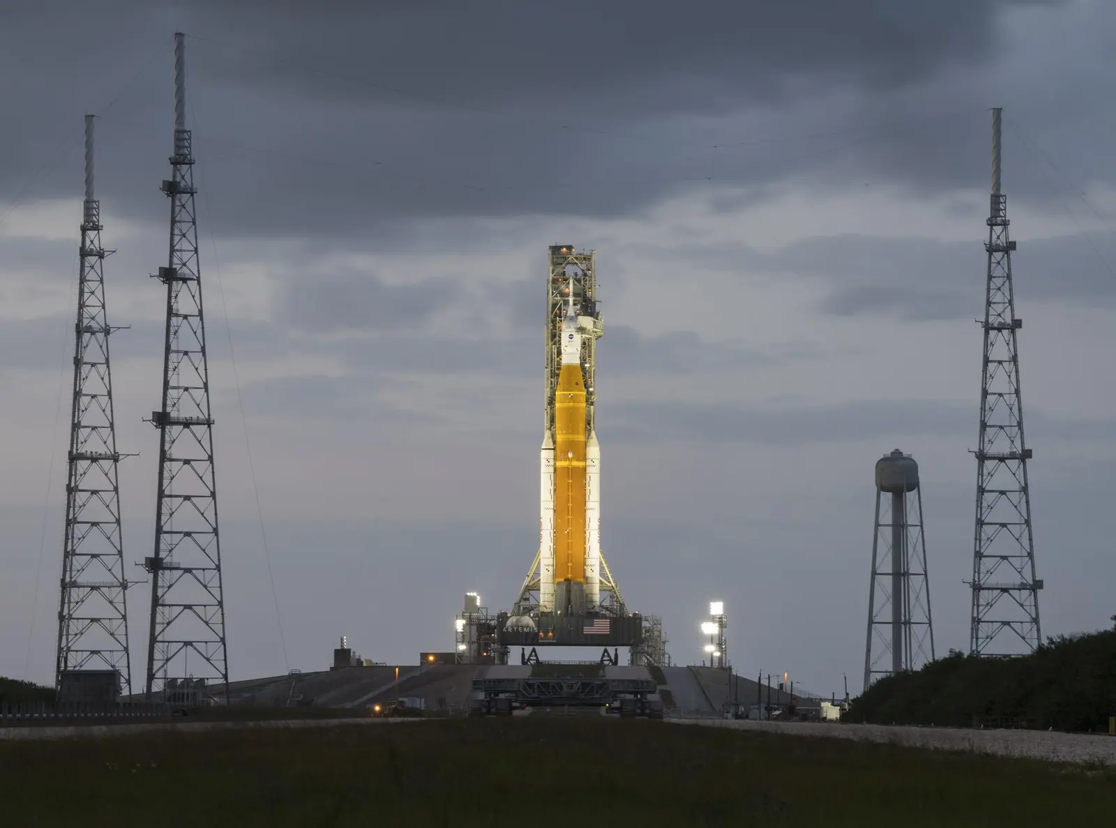 Artemis I SLS Rollout #3