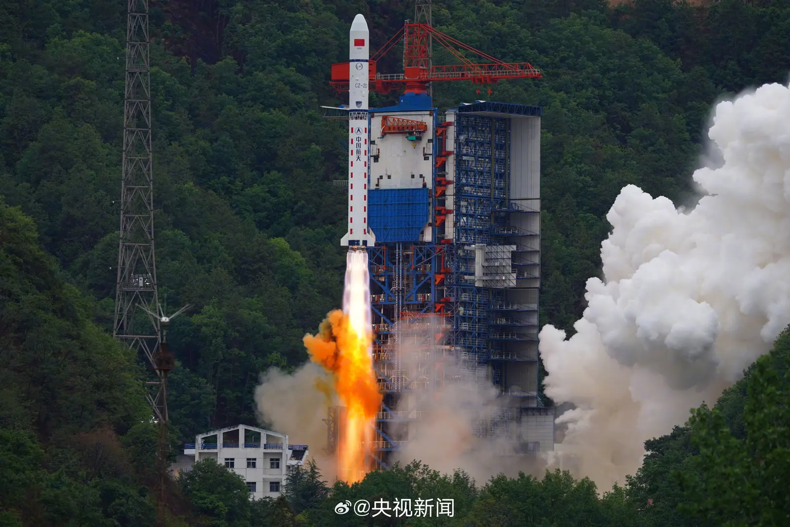 Long March 2D | Yaogan 42-02
