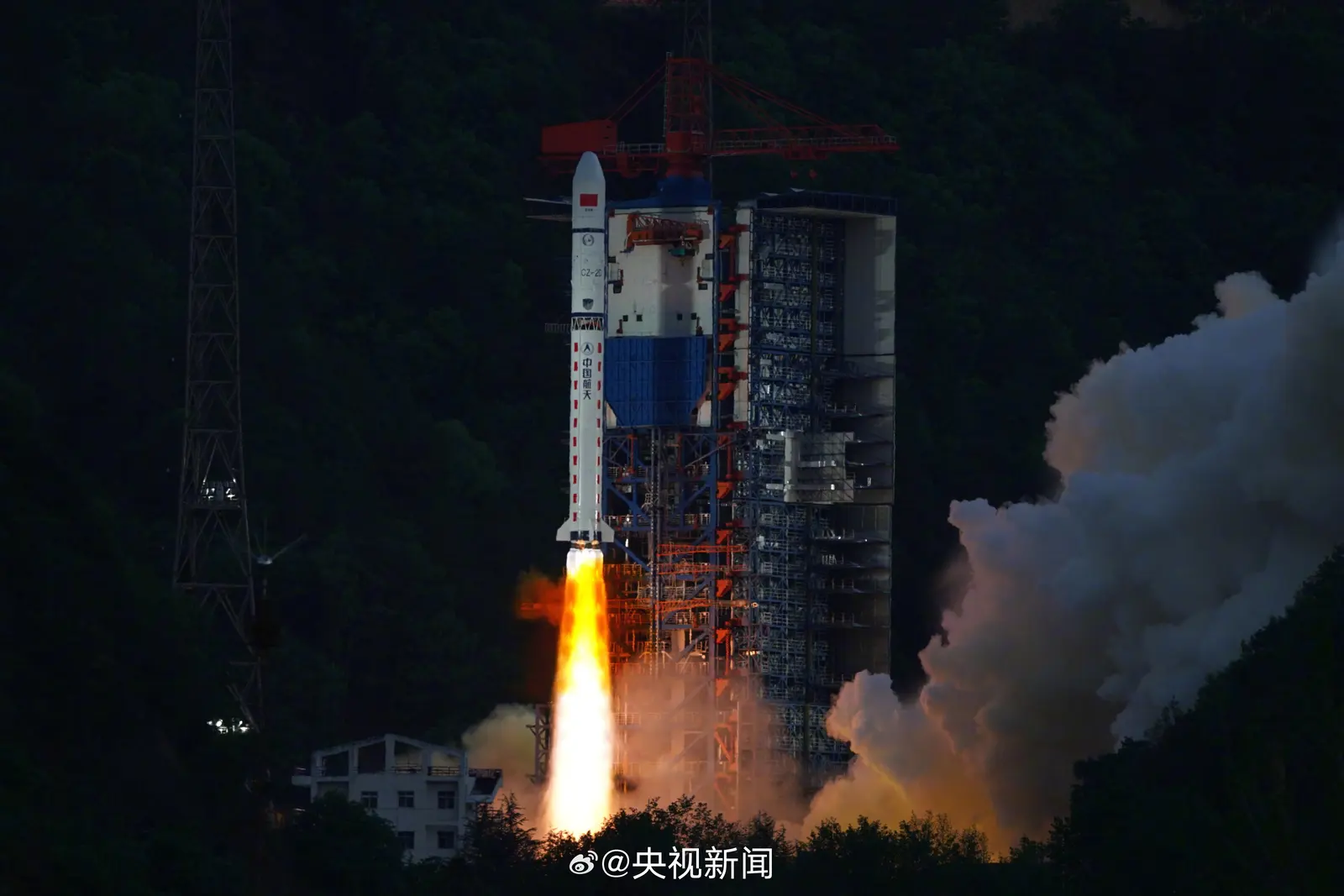 Long March 2D | Yaogan 42-01