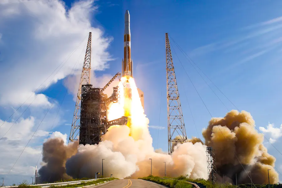 Delta IV M+(4,2) | Eutelsat W5