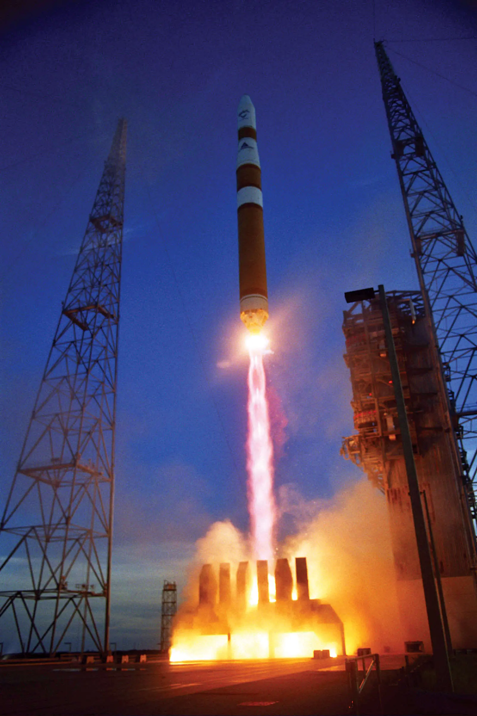 Delta IV M | DSCS III B-6