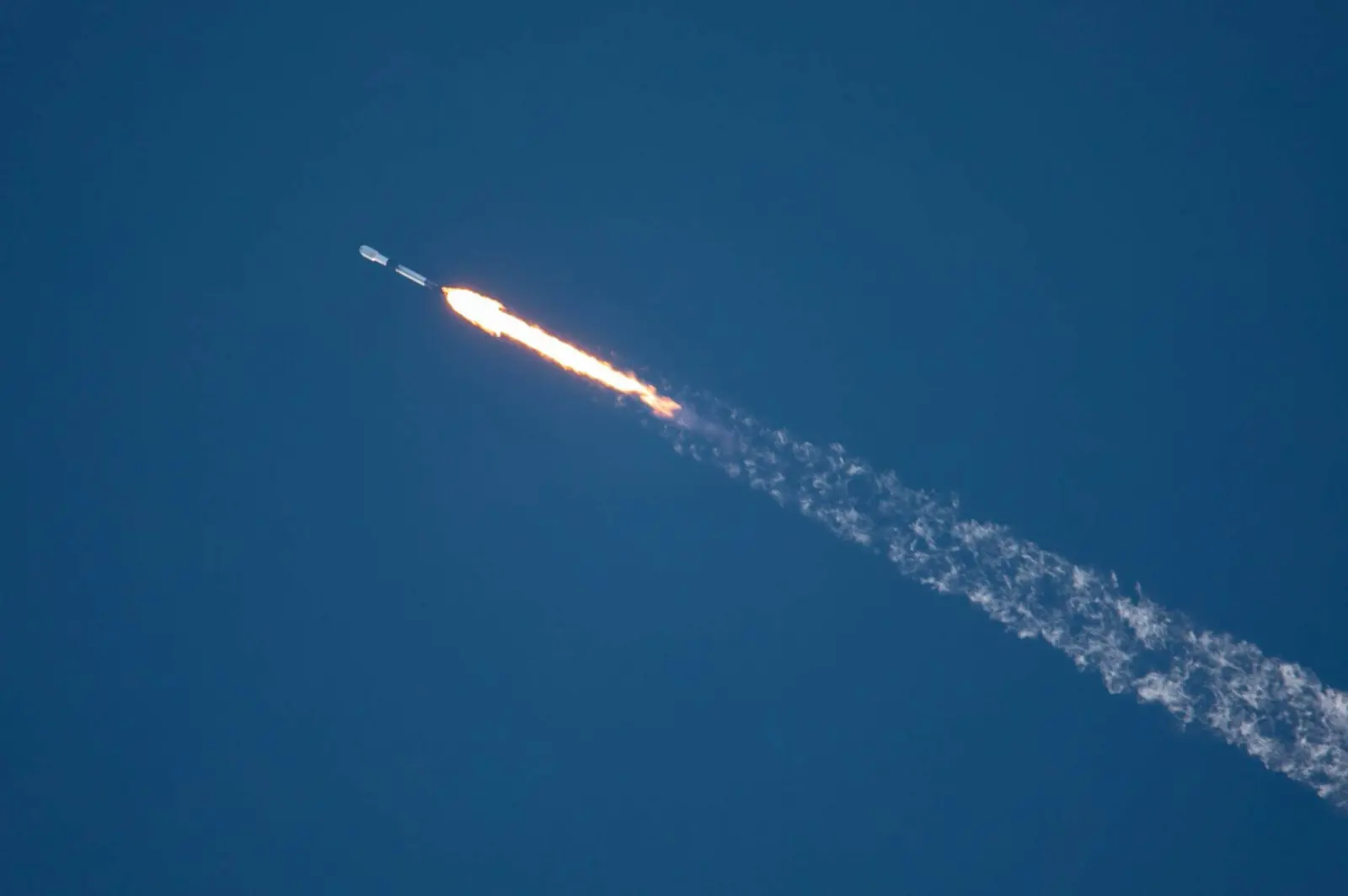Falcon 9 Block 5 | Arctic Satellite Broadband Mission (ASBM)