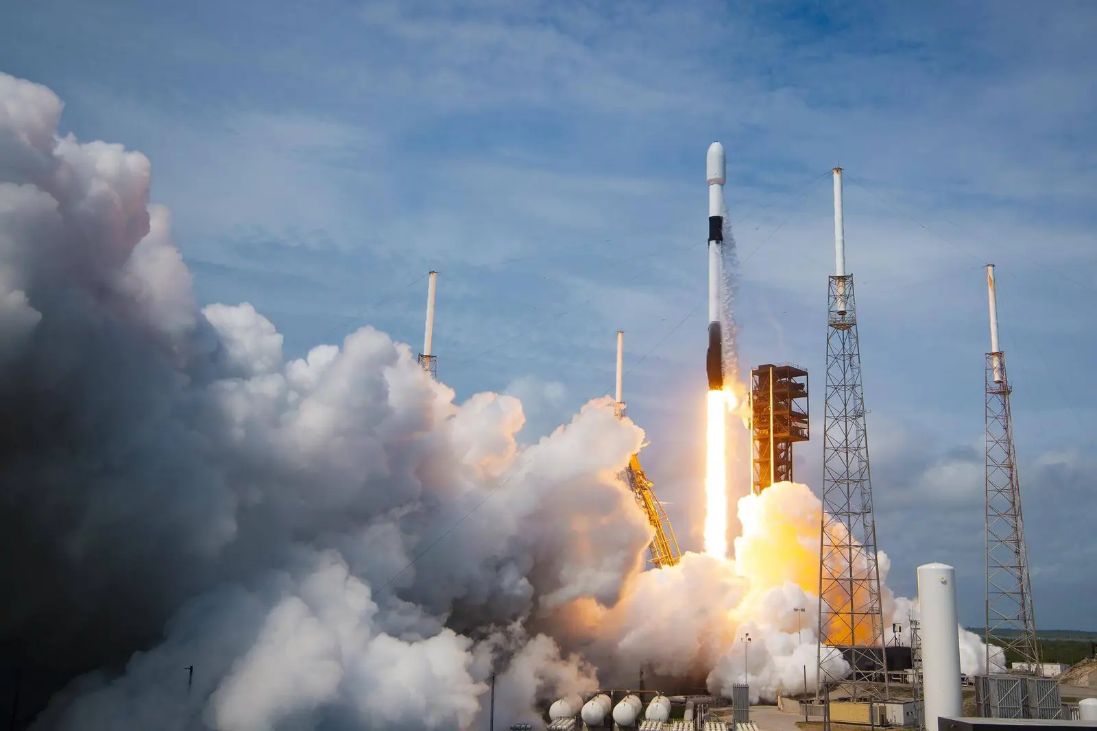 Falcon 9 Block 5 | Cygnus CRS-2 NG-21 (S.S. Francis R. “Dick” Scobee)