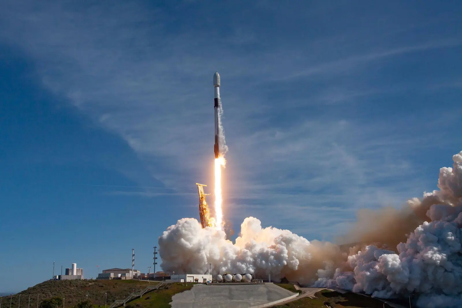 Falcon 9 Block 5 | Transporter 8 (Dedicated SSO Rideshare)