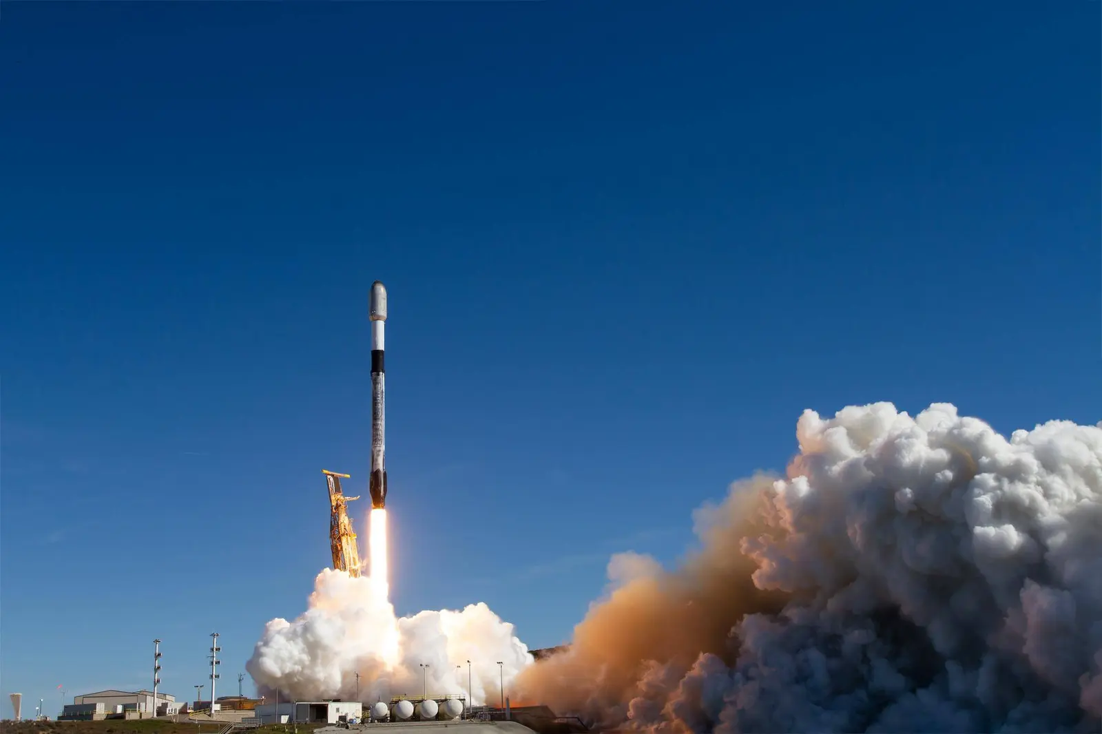 Falcon 9 Block 5 | Transporter 9 (Dedicated SSO Rideshare)