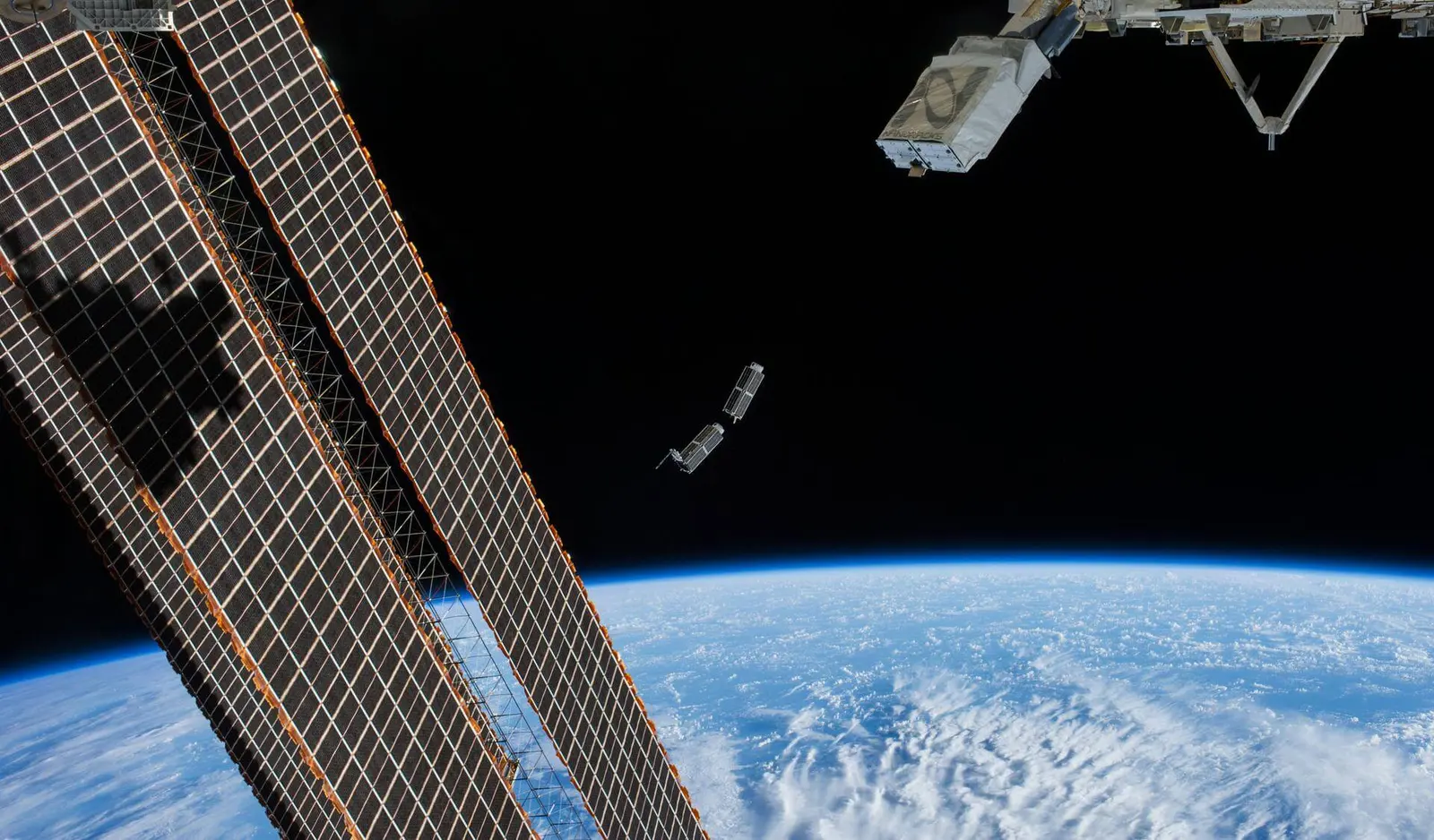 ISS Nanoracks Cubesats Deployment