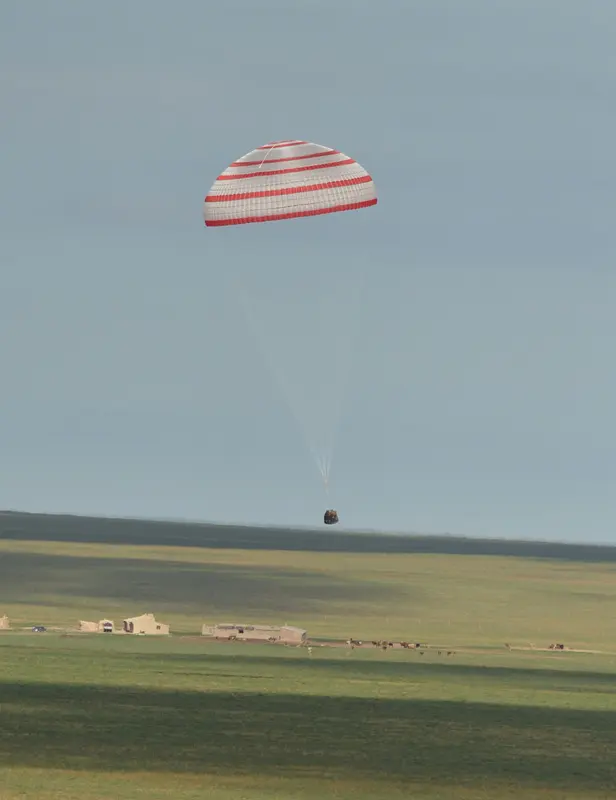 Shenzhou 15 Landing