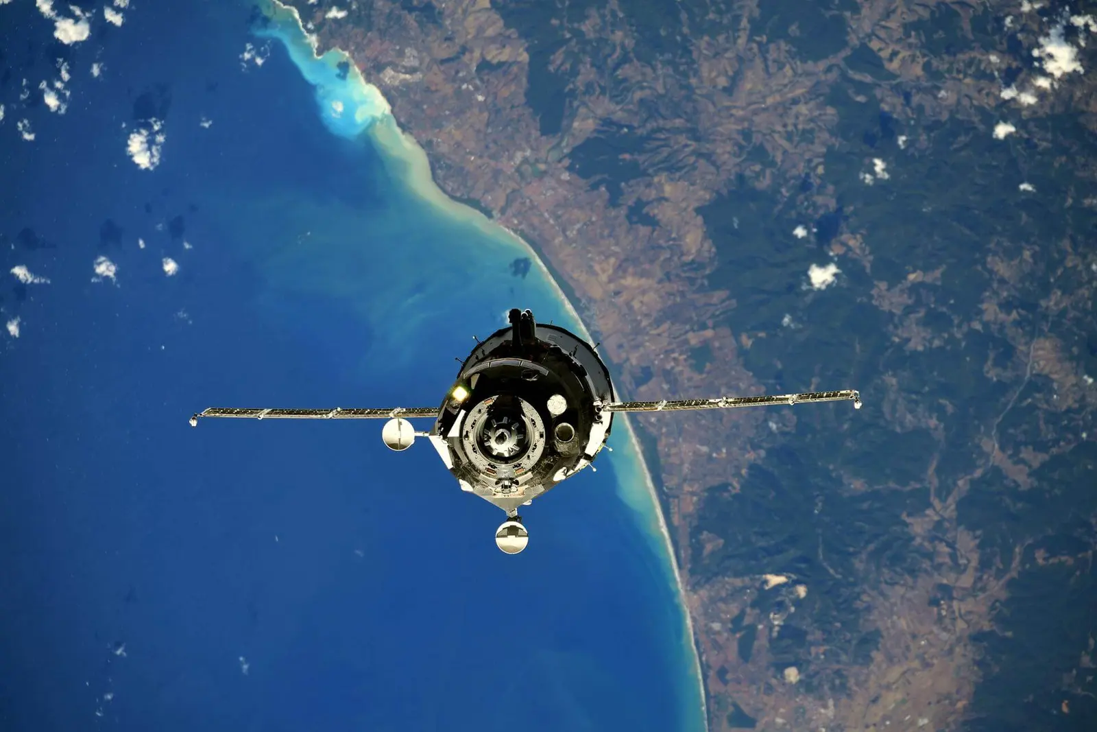 Soyuz MS-13 Undocking