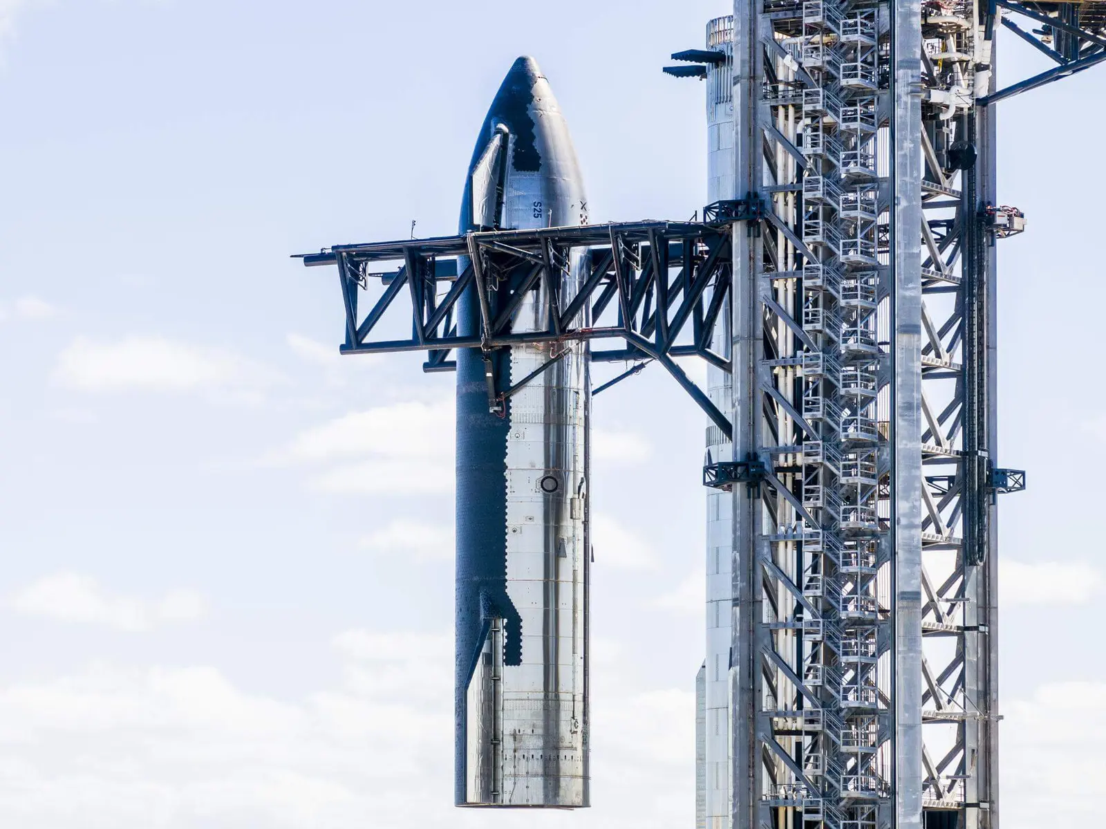 SpaceX B10 & S28 1st Stacking