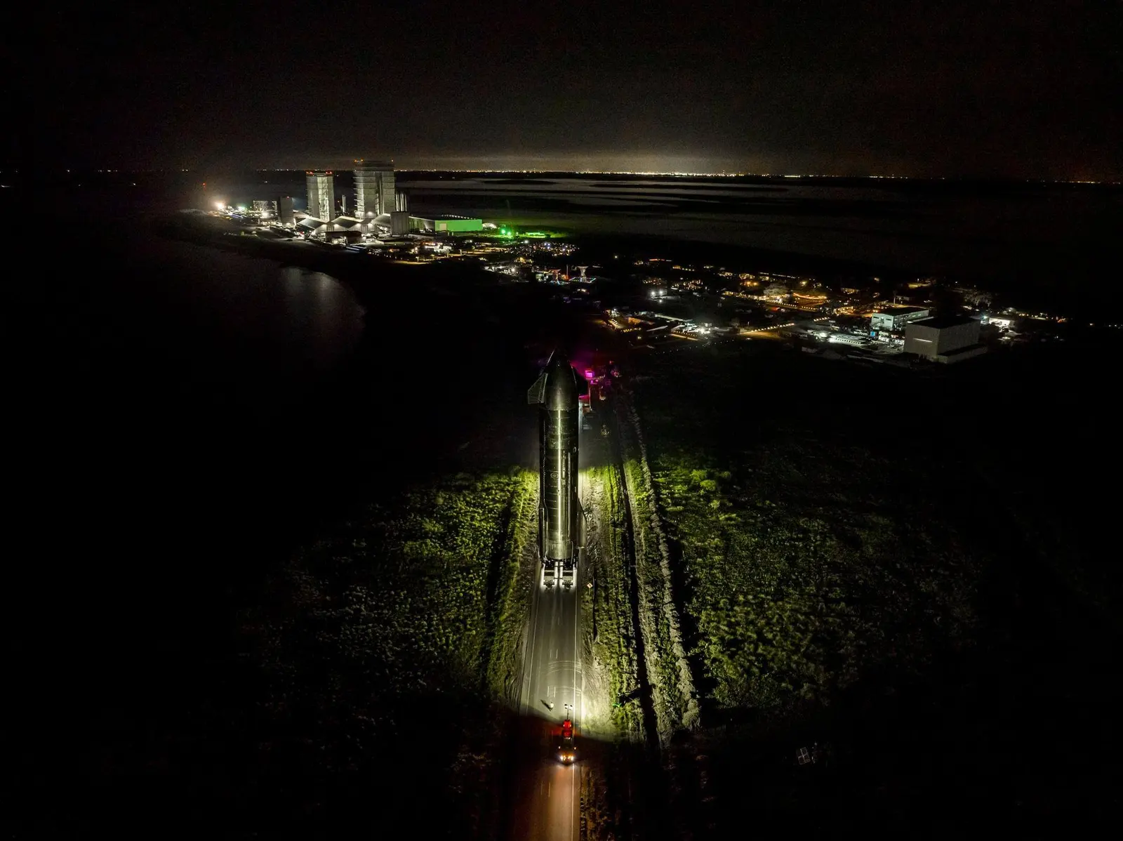 SpaceX Starship S28 Rollout